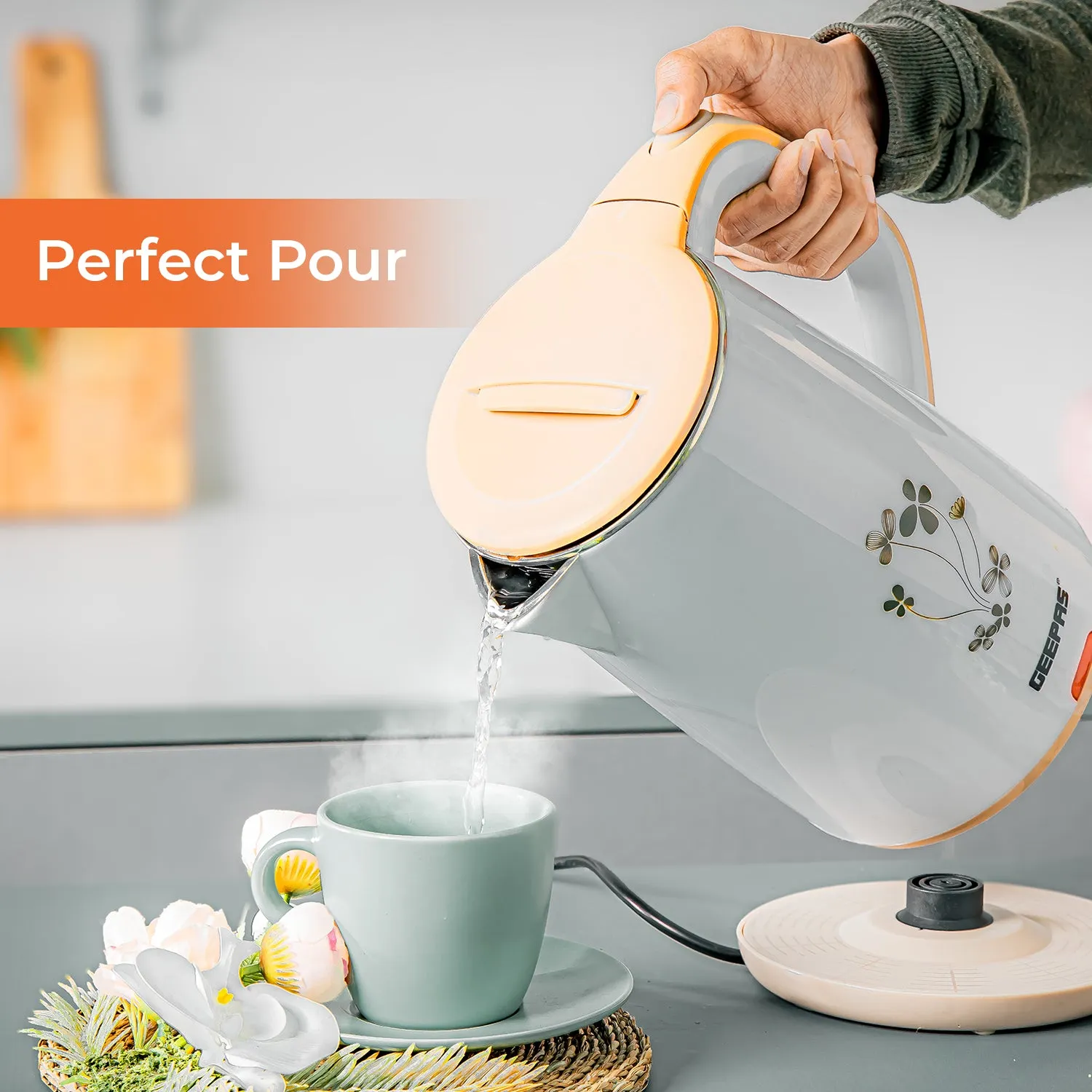 1.8L Beige Flower Patterned Electric Kettle