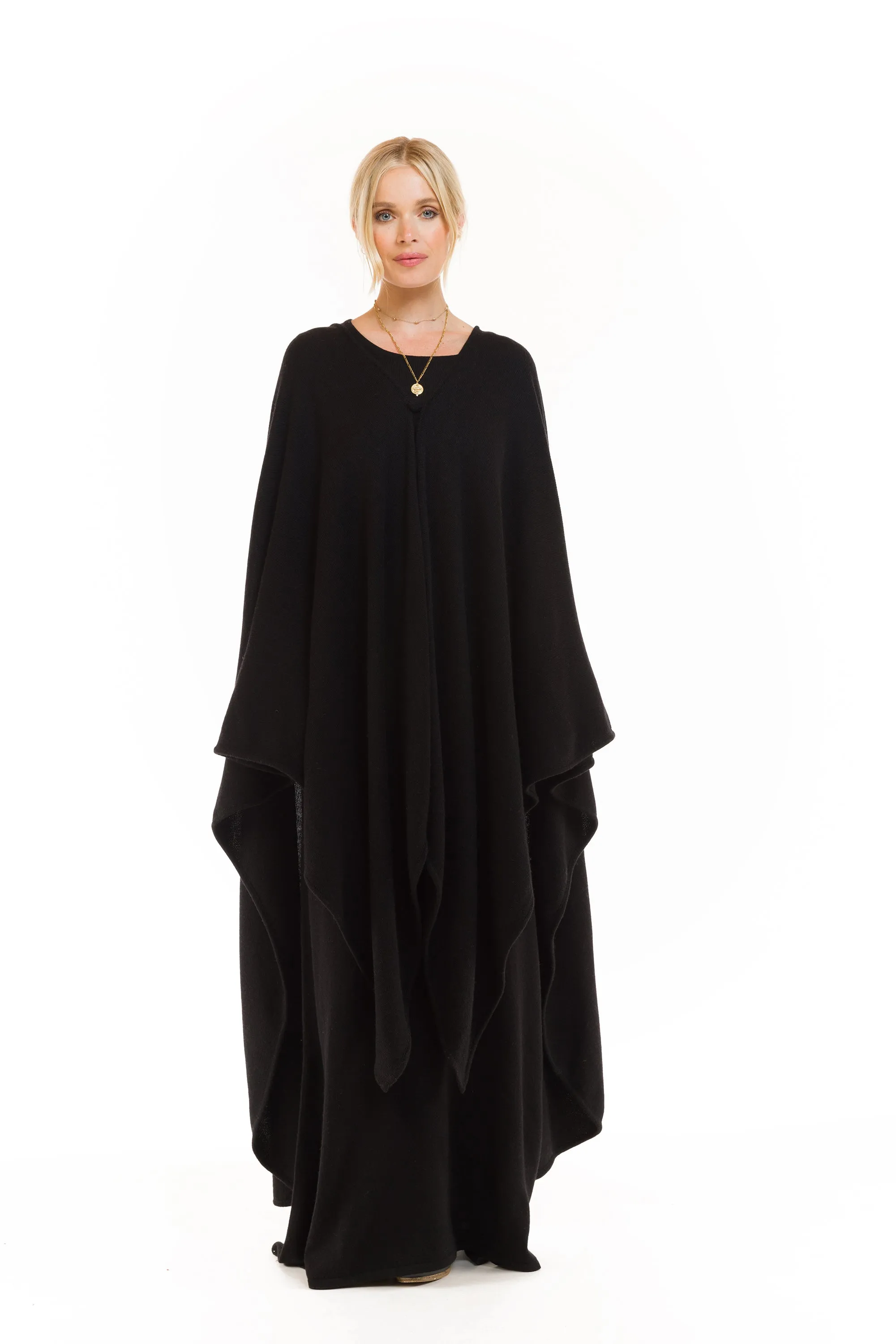 4 PLY AVALON CASHMERE CAPE BLACK