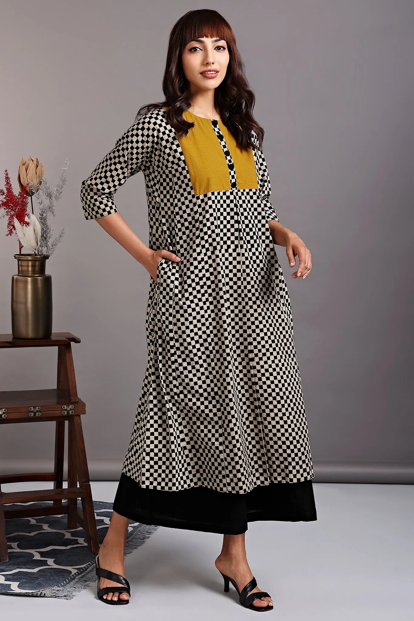 a-line kalidar kurta - mono chequered & goldweb