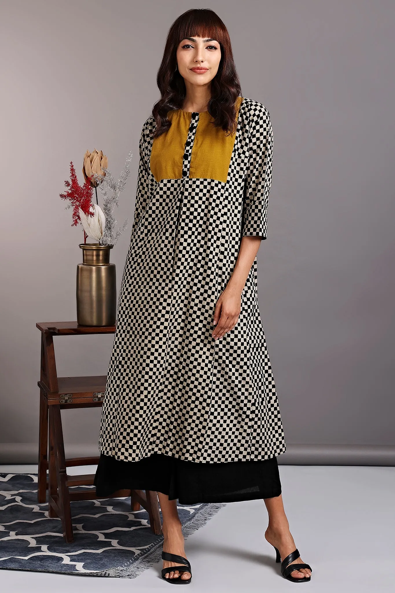 a-line kalidar kurta - mono chequered & goldweb