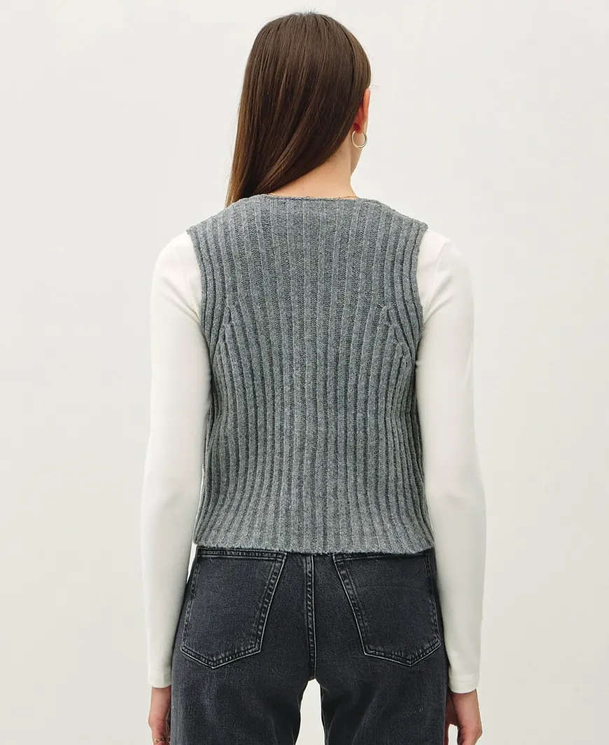 Ace Knit Vest