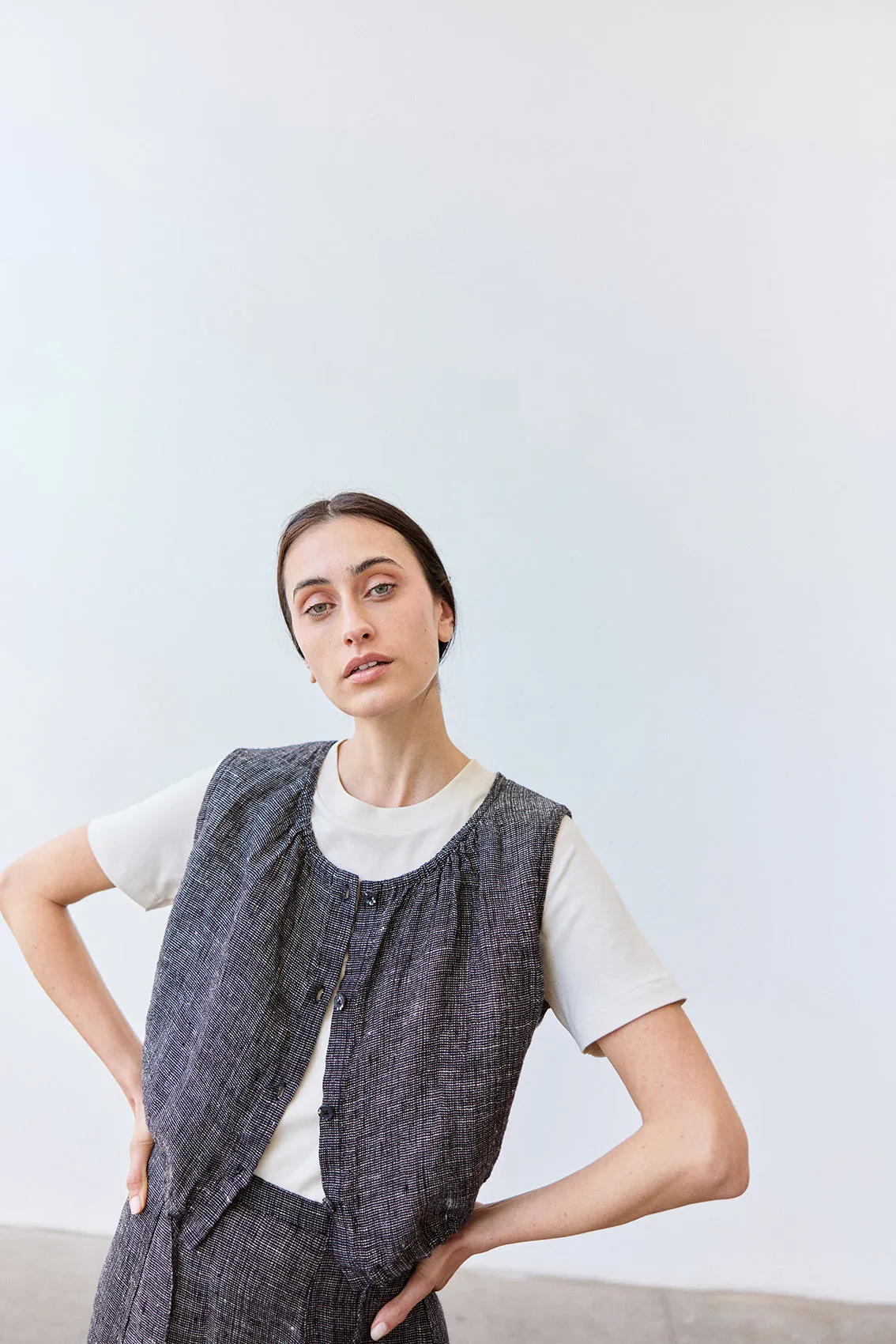 Adjustable Waist Buttoned Linen Top - Ónix Jaspeado