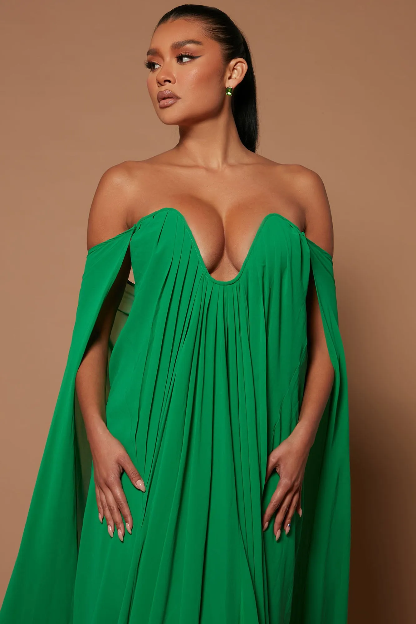 Bella Maxi Gown - Kelly Green