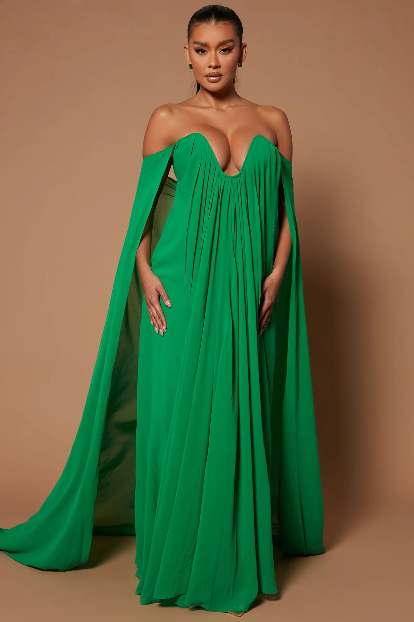 Bella Maxi Gown - Kelly Green