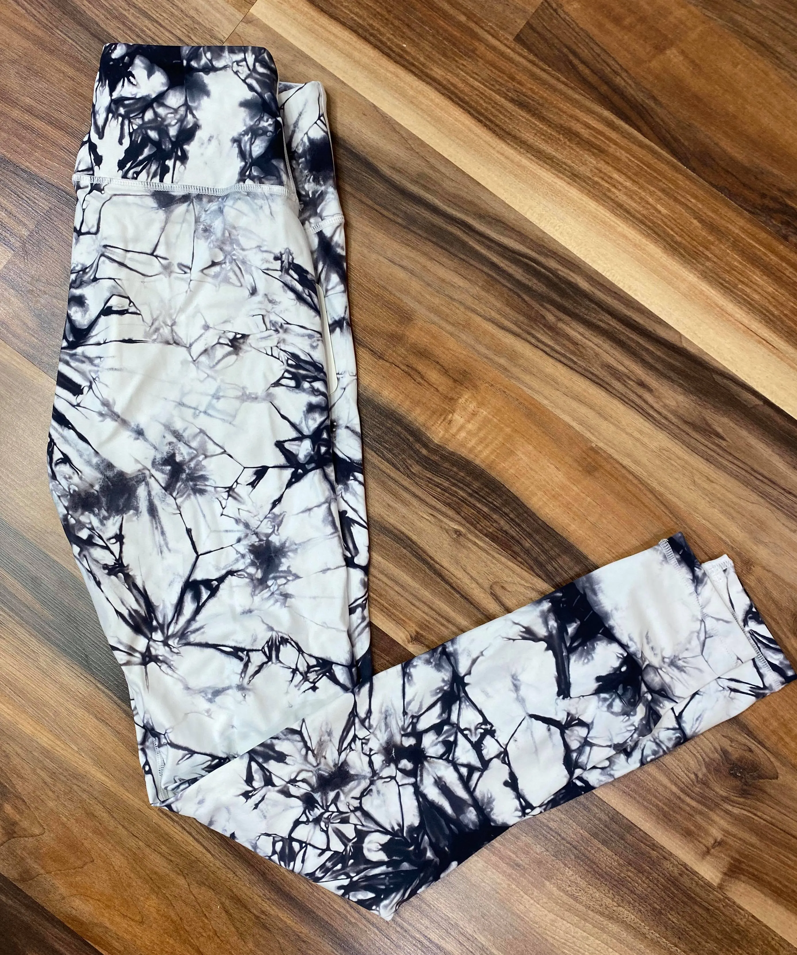 Black & White Active Tie Dye LONG Workout Leggings