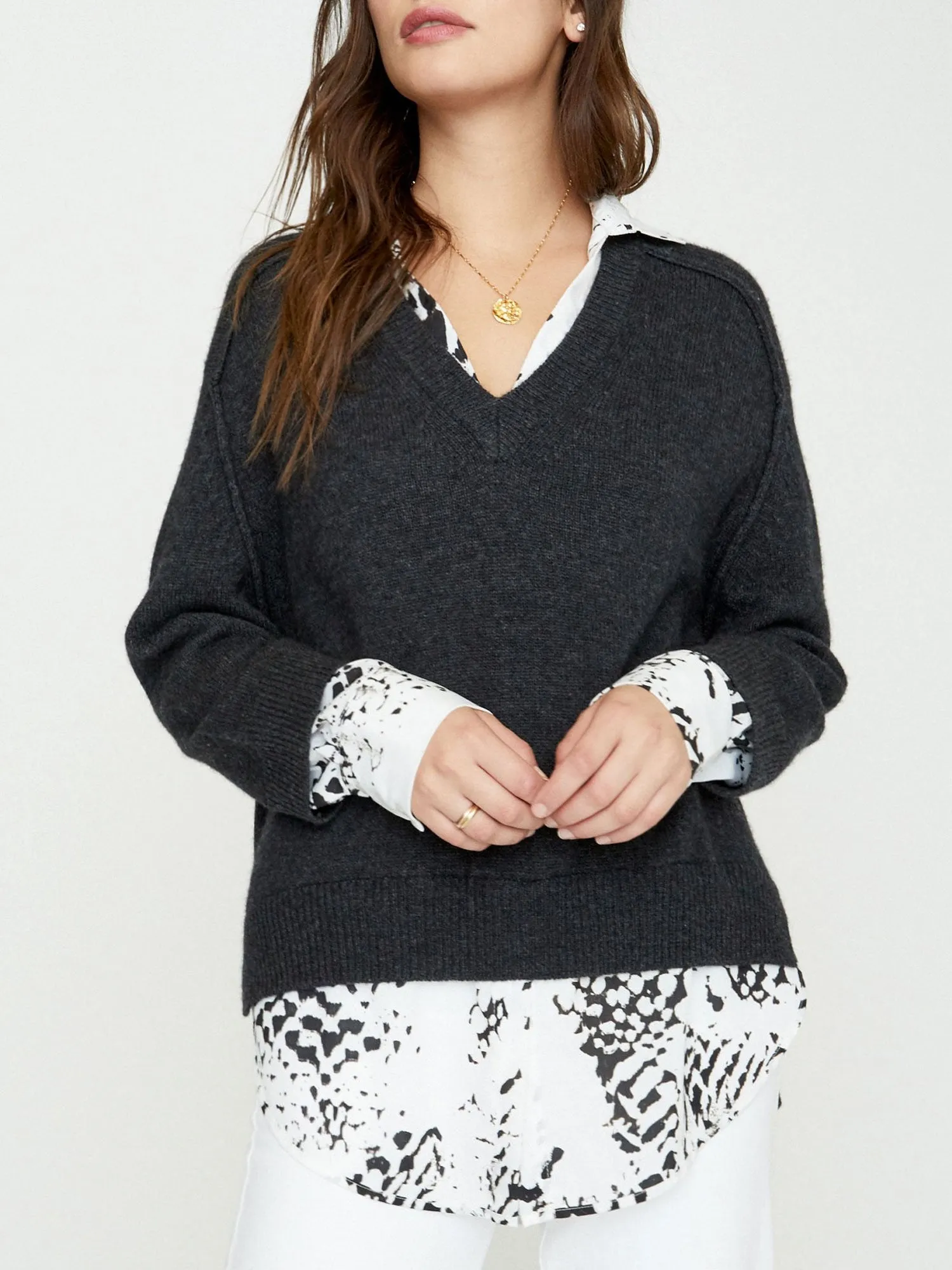 BROCHU WALKER - V-Neck Layered Pullover Dark Charcoal w/ Snake