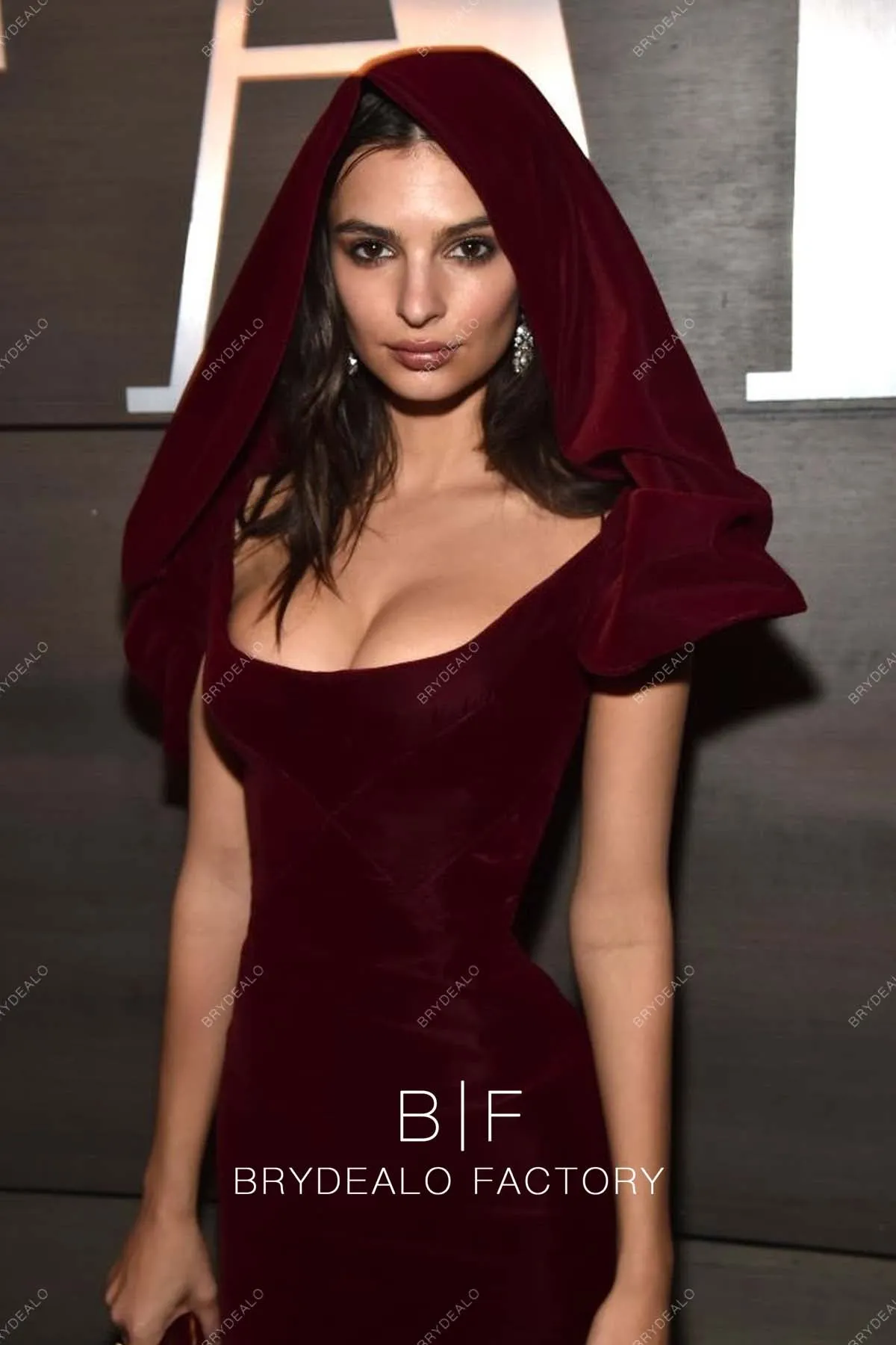 Emily Ratajkowski Burgundy Velvet Gown 2018 Vanity Fair Oscar Party