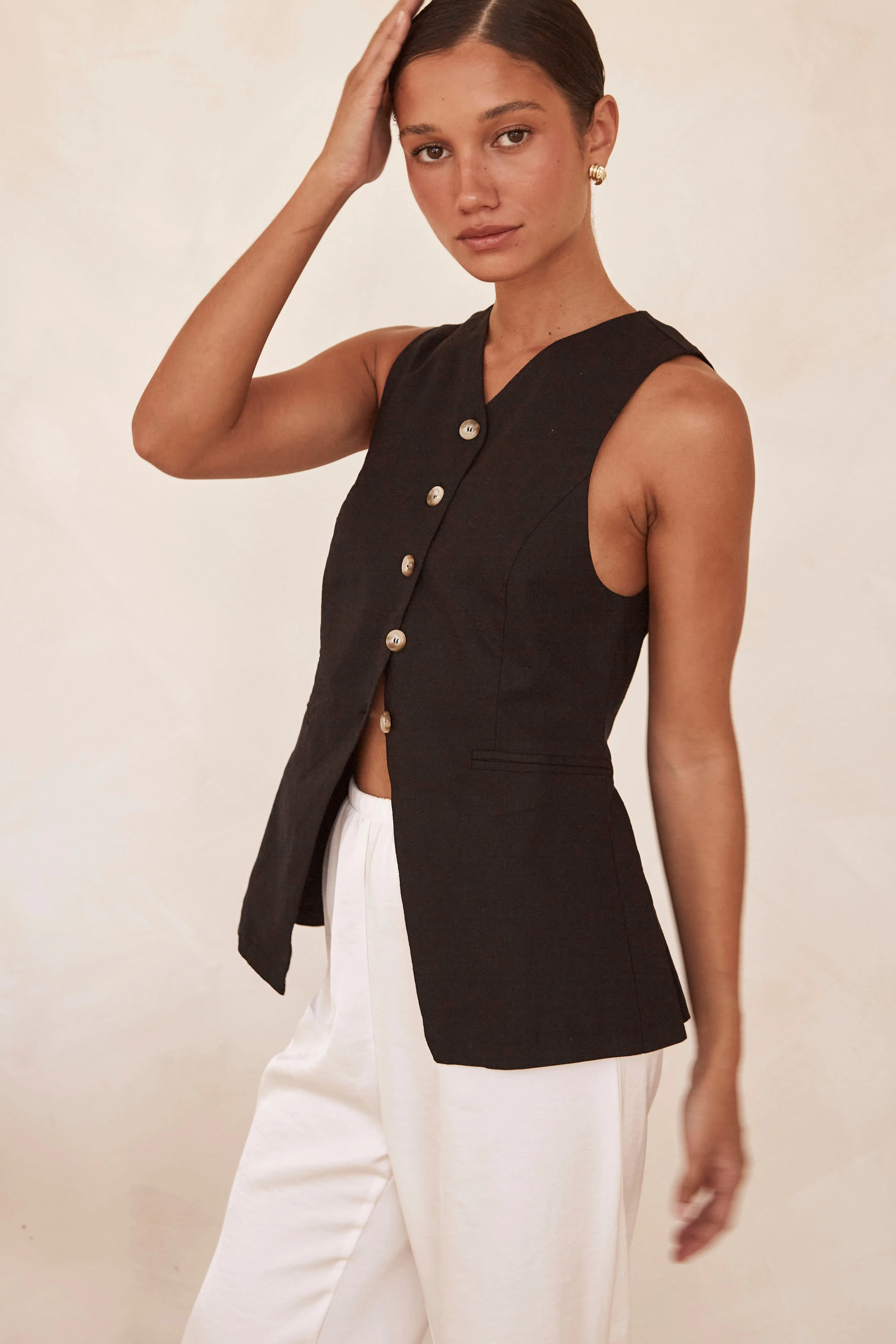 Madden Vest (Black)