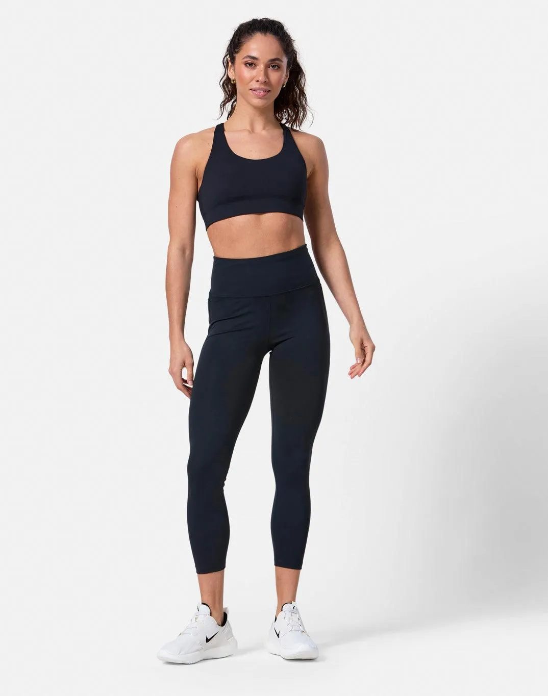 Relentless Steady 7/8 Legging in Black