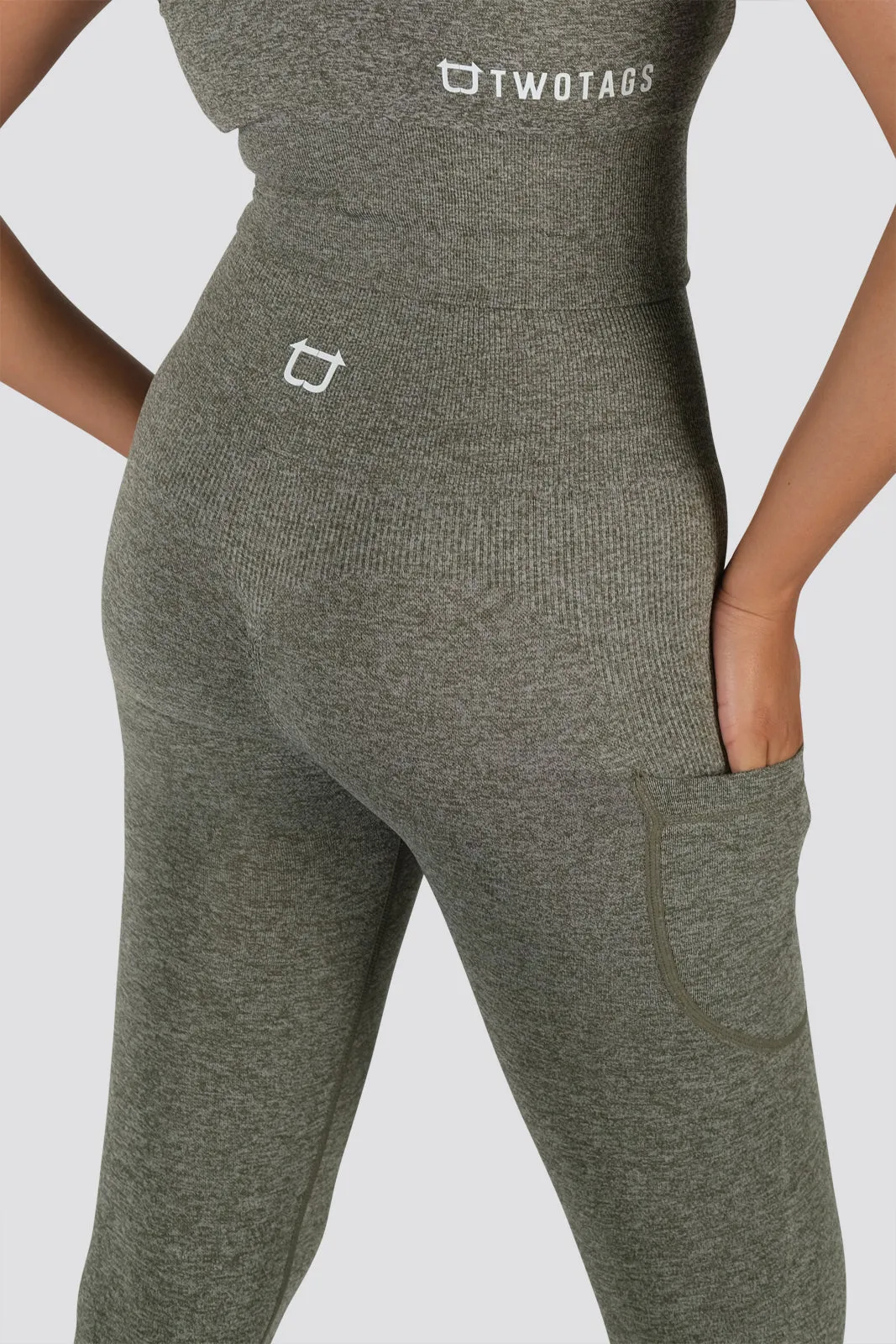 Seamless Movement Highwaisted Leggings - Khaki Marl