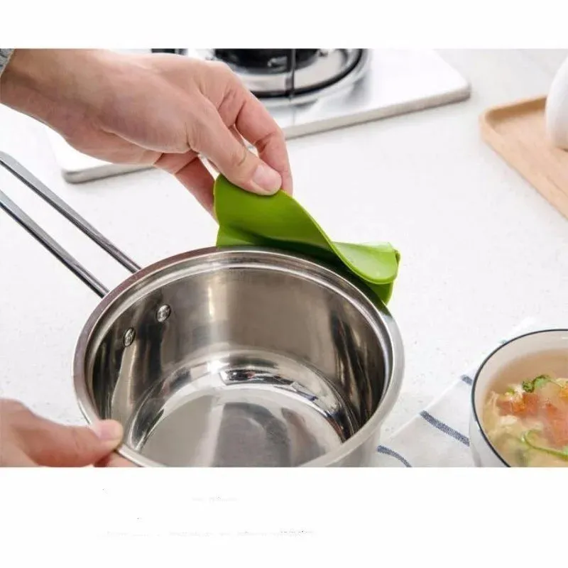 Slip on Pour Soup Spout